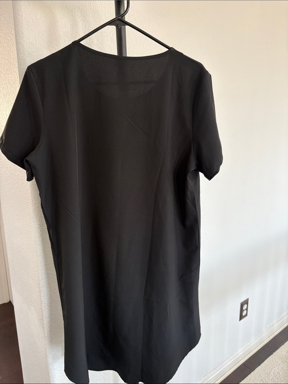Two Piece Tunic and Shorts Set Size L - Picture 3 of 7